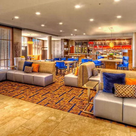 Courtyard By Marriott San Marcos Hotel